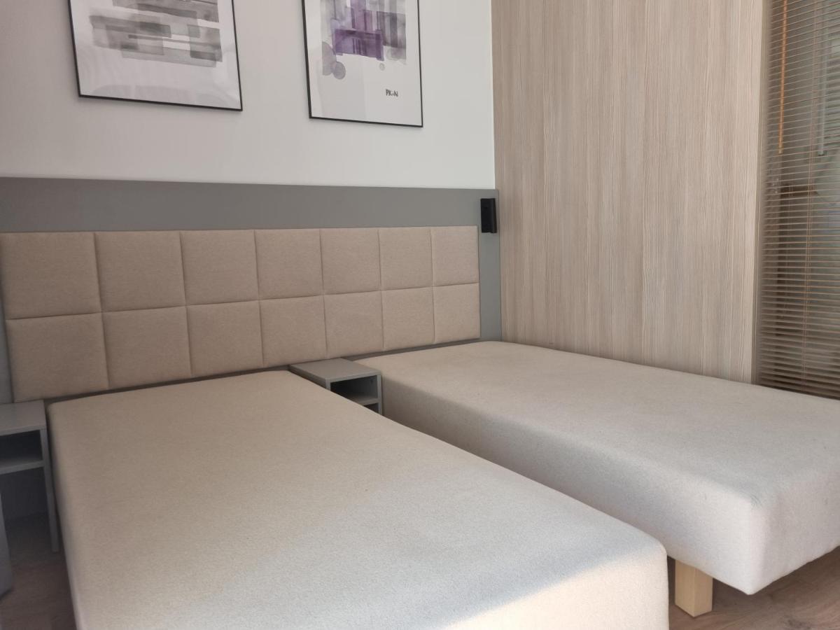 Aparthotel In Warsaw Very Close To The City Center, Free Underground Parking, Wifi, Air Conditioning, Balcony Dış mekan fotoğraf