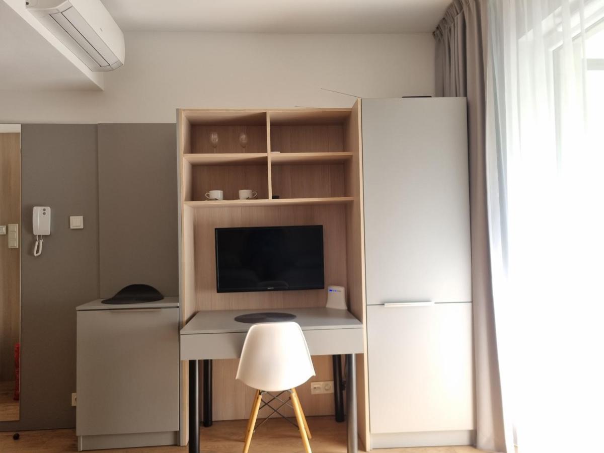 Aparthotel In Warsaw Very Close To The City Center, Free Underground Parking, Wifi, Air Conditioning, Balcony Dış mekan fotoğraf
